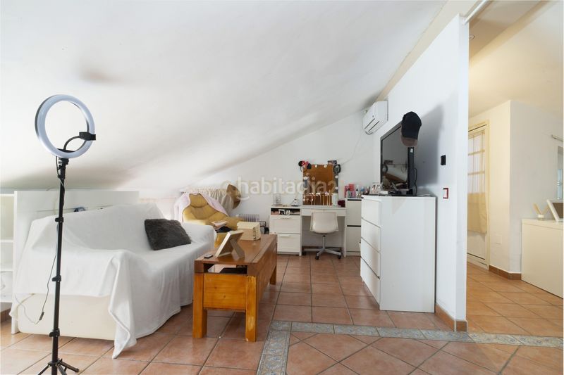 Foto 0ff5af0e-35dc-4ae1-bbec-a12cdb25e0e6. Casa adossada a Campanillas Málaga