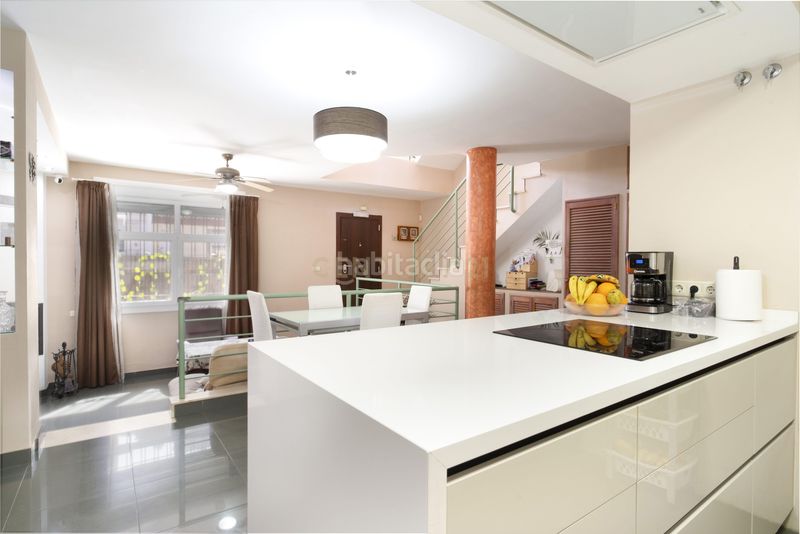 Foto 190b1ddc-245a-4698-8890-ff4f8c986854. Casa adossada a Campanillas Málaga