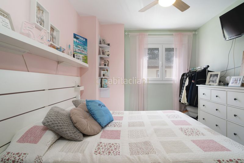 Foto 2ee8bcd9-e2a5-4dd9-a94f-bb4bd7586b4d. Casa adossada a Campanillas Málaga