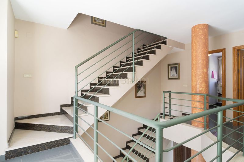 Foto b1609f1d-7313-4522-8901-3affb6314609. Casa adossada a Campanillas Málaga