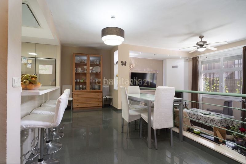 Foto fe2eecc5-7312-471b-a0ab-b68ad73531f1. Casa adossada a Campanillas Málaga