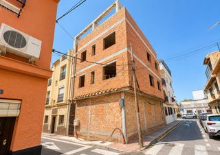 Edifici a Calle cañadas, 19, mijas, spain 19. Edificio en construccion en esquina alta rentabilidad mijas