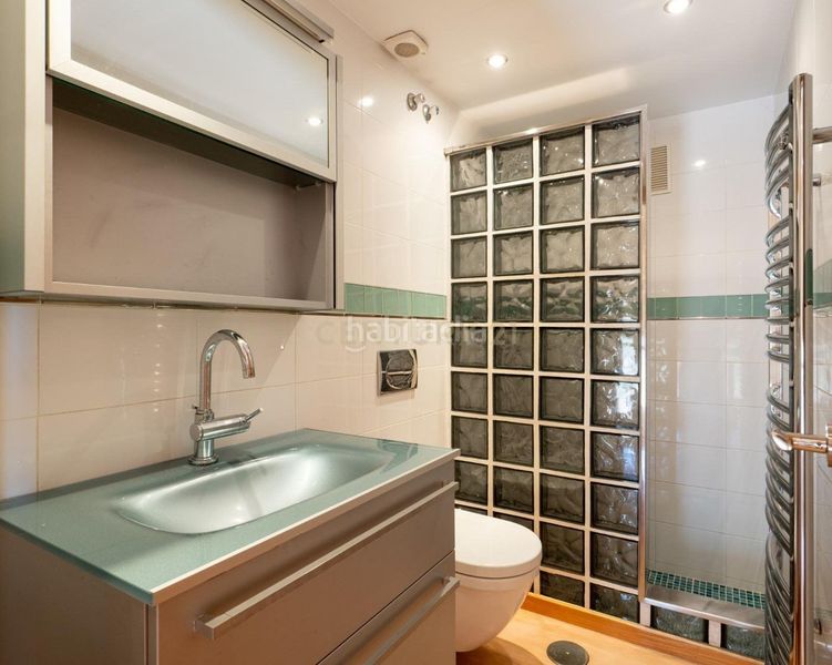 Foto e7d337c7-0571-4803-970f-9e9f21d2171b. Casa amb aparcament piscina a Los Pacos Fuengirola