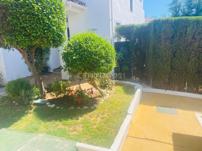 Foto 6660e8a1-0e1f-4db7-b742-a353b4b88b52. Apartament a cl garcia lorcaEstepona (málaga) 13 a Estepona