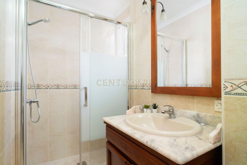 Foto a62ad575-5456-4632-a731-c7254cb2d47a. Piso en calle alonso de bazán piso en Playa Bajadilla - Puertos Marbella