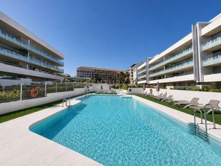 Flat  Ds ensanche sur i 8marbella (málaga) 5. Moderno apartamento de 2 dormitorios en san pedro de alcántara