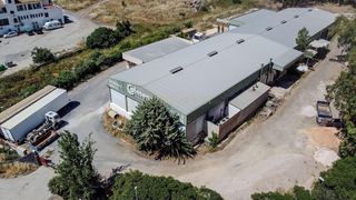 Geschäftsraum in Cr colmenar 3 casabermeja (málaga). Complejo industrial de 3.172 m sobre parcela de 12.000 m con cám
