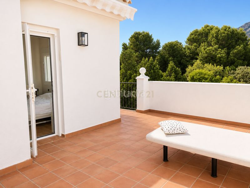 Foto 9ff1fe2a-fd03-43d2-8a5a-2ee999dca1b9. Duplex in av. piedramar in Nagüeles Alto Marbella