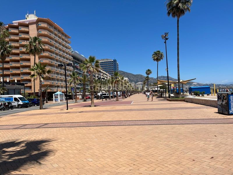 Foto 0542307b-2bfc-4492-9531-448465899168. Dúplex a c. santísima trinidad a Playa de los Boliches Fuengirola