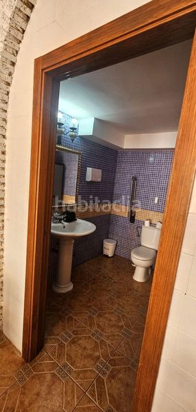 Foto c341307b-f641-46bc-921c-58700dc91bfc. Traspaso local comercial en calle sagitario traspaso restaurante con amplia terraza en arroyo de la miel en Benalmádena