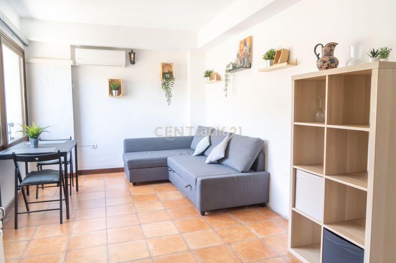 Foto c47bcad5-8d75-4e2e-80b9-07175b37c80f. Edifici a c. baja a Torrox pueblo Torrox