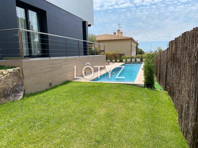 Foto 8d749ae9-b5ff-44cb-b2d5-26fd5763763c. Lloguer casa amb xemeneia calefacció aparcament piscina a Platja d´Aro