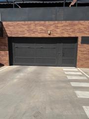 Car parking in Avenida de Madrid