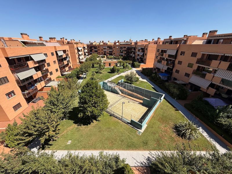 Foto ab73993b-a620-428f-bff9-50a06f19ead3. Lloguer àtic amb piscina a Yebes - valdeluz Yebes