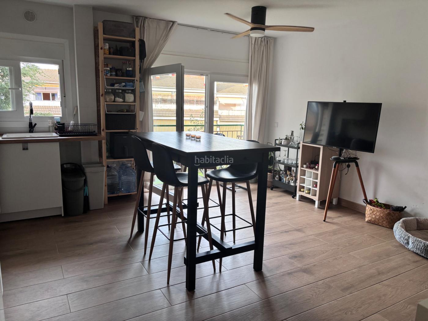 Piso exterior reformado! Blanes