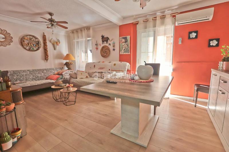 Foto f6e91e11-9eb6-4012-90f4-e1455aa3cc3d. Appartamento con riscaldamento in Centro puerto Sagunt