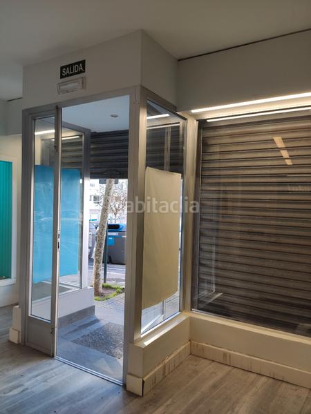 Foto 206bb165-88b9-47d3-a9f9-d99056822469. Lloguer local comercial a ronda de outeiro 240 a Coruña (A)