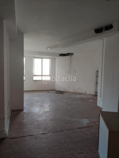 Foto a9ef511d-c5e7-49a2-a673-05efb872e11b. Miete geschäftsraum in ronda de outeiro 240 in Agra del Orzán - Ventorrillo Coruña (A)