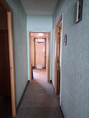 Etagenwohnung in Os Mallos. Piso para reformar