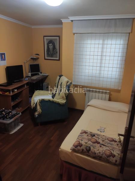 Foto c134c976-3f86-428e-bbc1-39ef04f504b0. Dúplex duplex en Arteixo pueblo Arteixo