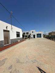 Chalet en La Cañada de San Urbano. Casa con parcela en la cañada