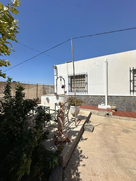 Foto 930f00e7-1887-4e30-8729-16d7dd898488. Xalet amb xemeneia aparcament a Los Ángeles - Cruz de Caravaca Almería