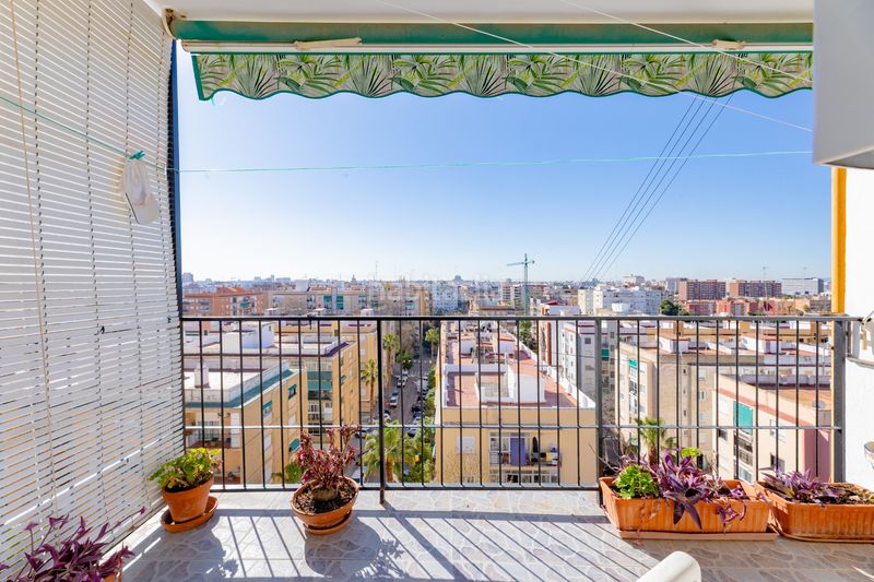 Foto a5663c3c-276f-4e4f-b639-42c41c31b03a. Pis a Marxalenes Valencia