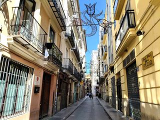 Miete Etagenwohnung in El Carme. Piso en el centro de valencia