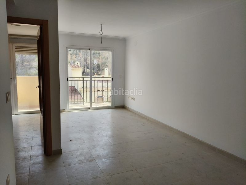 Foto bcb26b86-11cd-4472-878c-cff910352b41. Pis amb aparcament a La Paz Polop