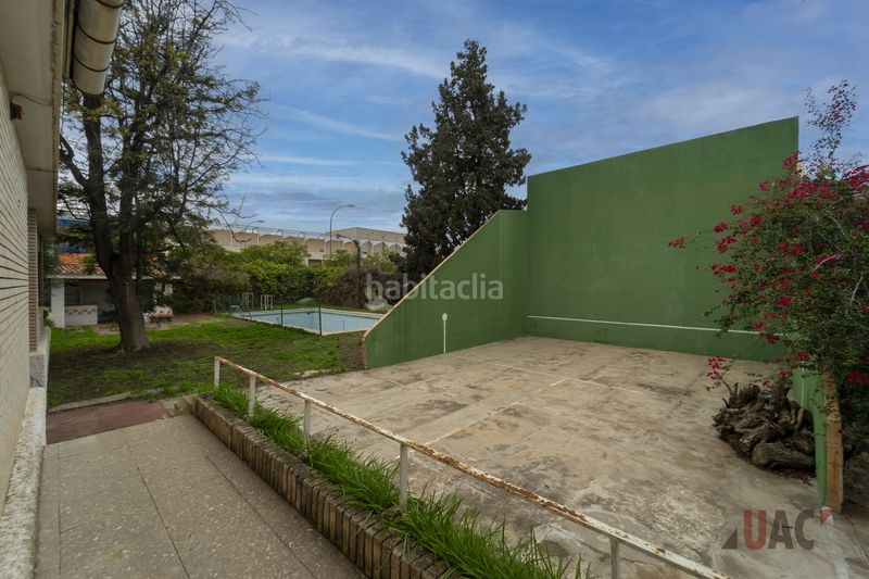 Foto e8d5e8ce-070a-4991-a711-cb91595b52df. Xalet amb calefacció aparcament piscina a Vistahermosa Alicante