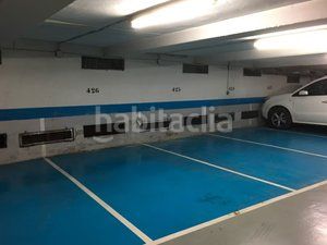 Foto 574b4204-1a53-4b11-b1bc-e3cd9d0c56e9. Aparcament cotxe a Sant Francesc Valencia