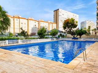 Etagenwohnung  Carrer caravel-les. A solo 2 minutos andando de la playa. vivienda totalmente reform