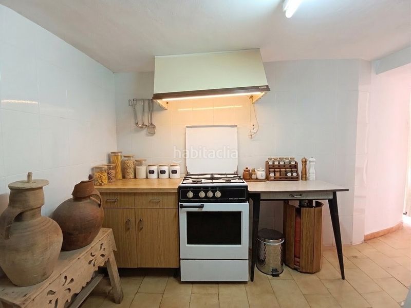 Foto 12dd7724-6600-4126-9ea9-f67c2cb9d151. Casa amb xemeneia a Alcaraz