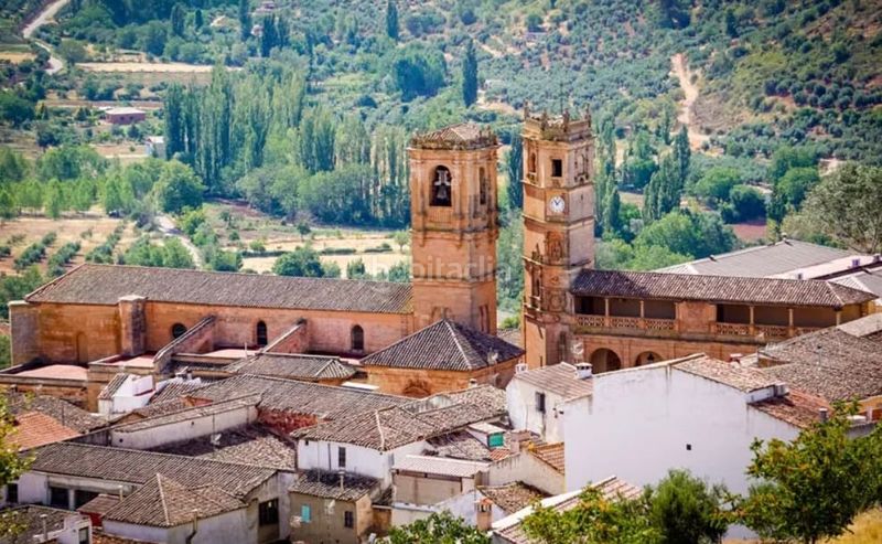 Foto 225bff11-a203-4353-b683-d66cb40f052d. Casa amb xemeneia a Alcaraz
