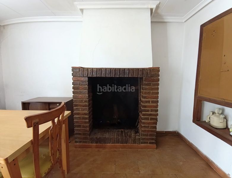 Foto 7c5e9fe7-e9a1-463d-851d-f0158a7b4e3d. Casa amb xemeneia a Alcaraz