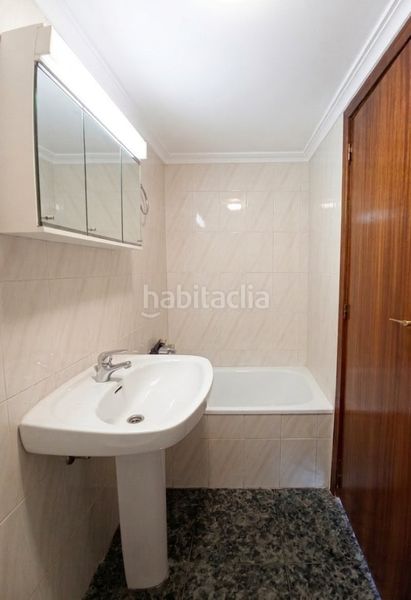 Foto 98d17f0a-95d7-4257-9250-4cae0043e0d0. Casa amb xemeneia a Alcaraz
