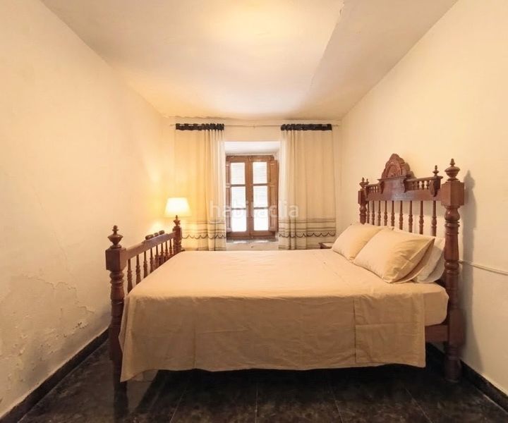 Foto a8d40e3d-dab0-4532-a483-edafc38bf9ce. Casa amb xemeneia a Alcaraz