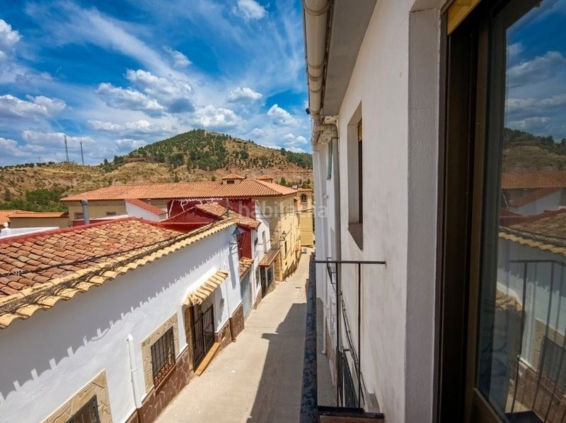 Foto d873c0e2-d914-4e71-9ea8-dca206a30dc4. Casa amb xemeneia a Alcaraz