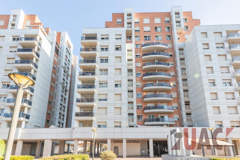 Foto f241c442-3c73-45ea-8035-06e4abce24e2. Pis amb calefacció aparcament a L´Eixereta Burjassot