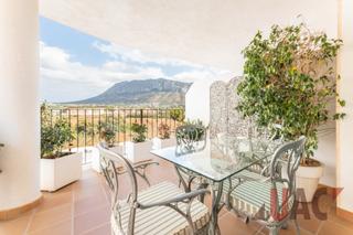 Pis  Avinguda juan chabás. Piso con terraza espectacular y vistas al montgó en denia