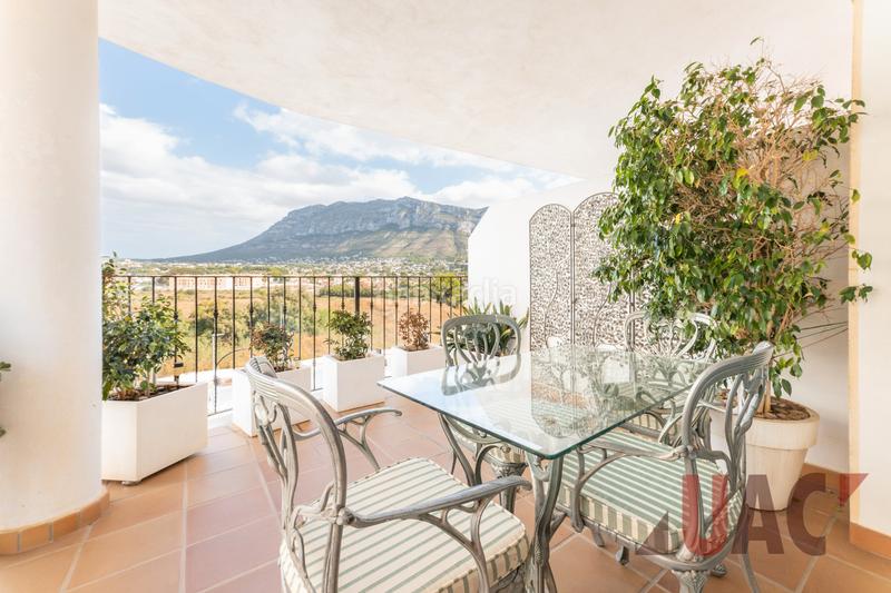 Foto cb6e9ba1-c8a9-4fcf-9cb5-78b1c477f2d8. Piso  con terraza espectacular y vistas al montgó en denia en Dénia