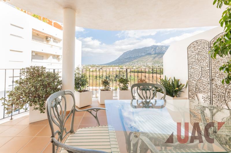 Foto f1ccc3a4-122d-4208-a7b9-c75e11595cb8. Piso  con terraza espectacular y vistas al montgó en denia en Dénia