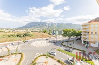 Appartement  Avinguda juan chabás. Piso con terraza espectacular y vistas al montgó en denia
