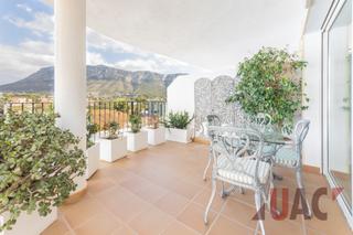 Pis  Avinguda juan chabás. Piso con terraza espectacular y vistas al montgó en denia