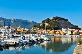 Appartement  Avinguda juan chabás. Piso con terraza espectacular y vistas al montgó en denia
