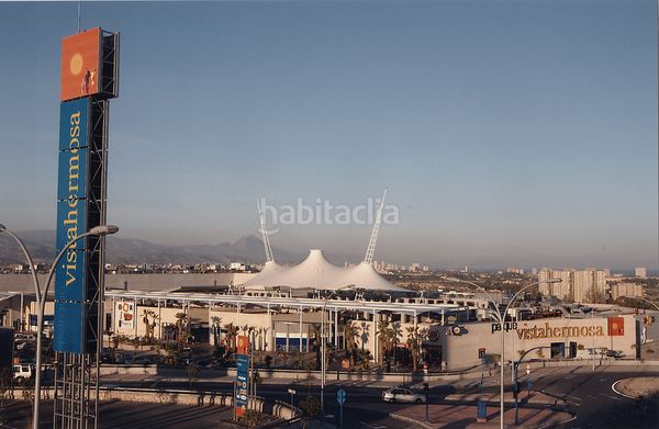 Foto 46011a82-900a-4c87-9401-df8ca96ecf7d. Xalet amb calefacció aparcament piscina a Vistahermosa Alicante