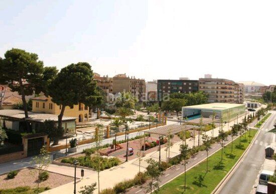 Foto 49b22b77-25f1-41f6-be59-8860d13b94d9. Casa amb xemeneia calefacció aparcament a Benimàmet Valencia