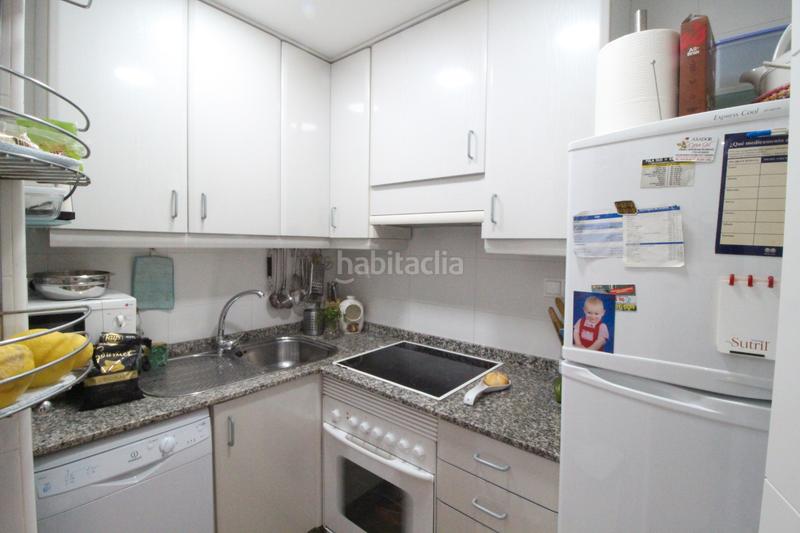 Foto 283f9948-f96e-469c-9a65-3e806f6651a0. Alquiler ático en avinguda vicente blasco ibañez 55 alquiler de ático en primera linea en Santa Pola