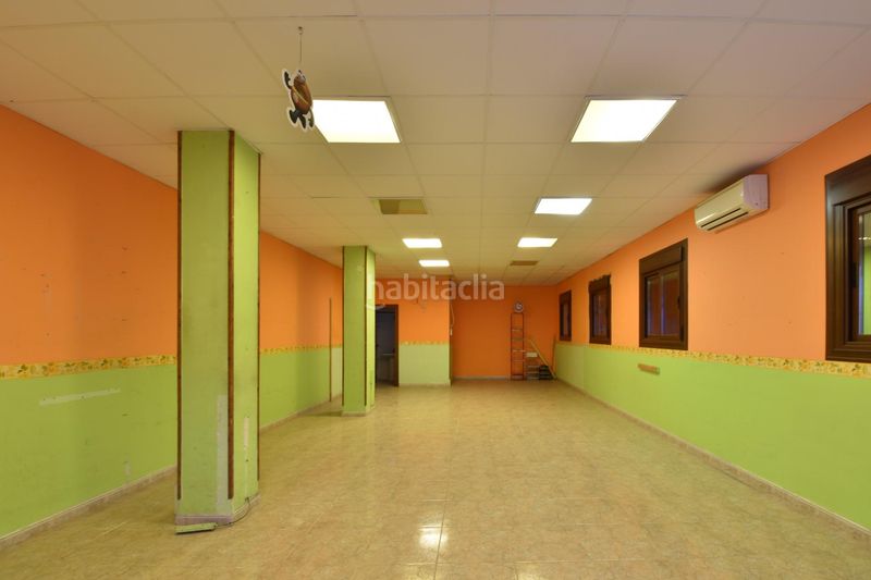 Foto 9498e575-c477-446c-bb0d-2127d48c8100. Lloguer local comercial a Padul