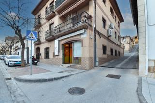 Lloguer Local Comercial a Padul. Magnífico local en alquiler en calle real de padul